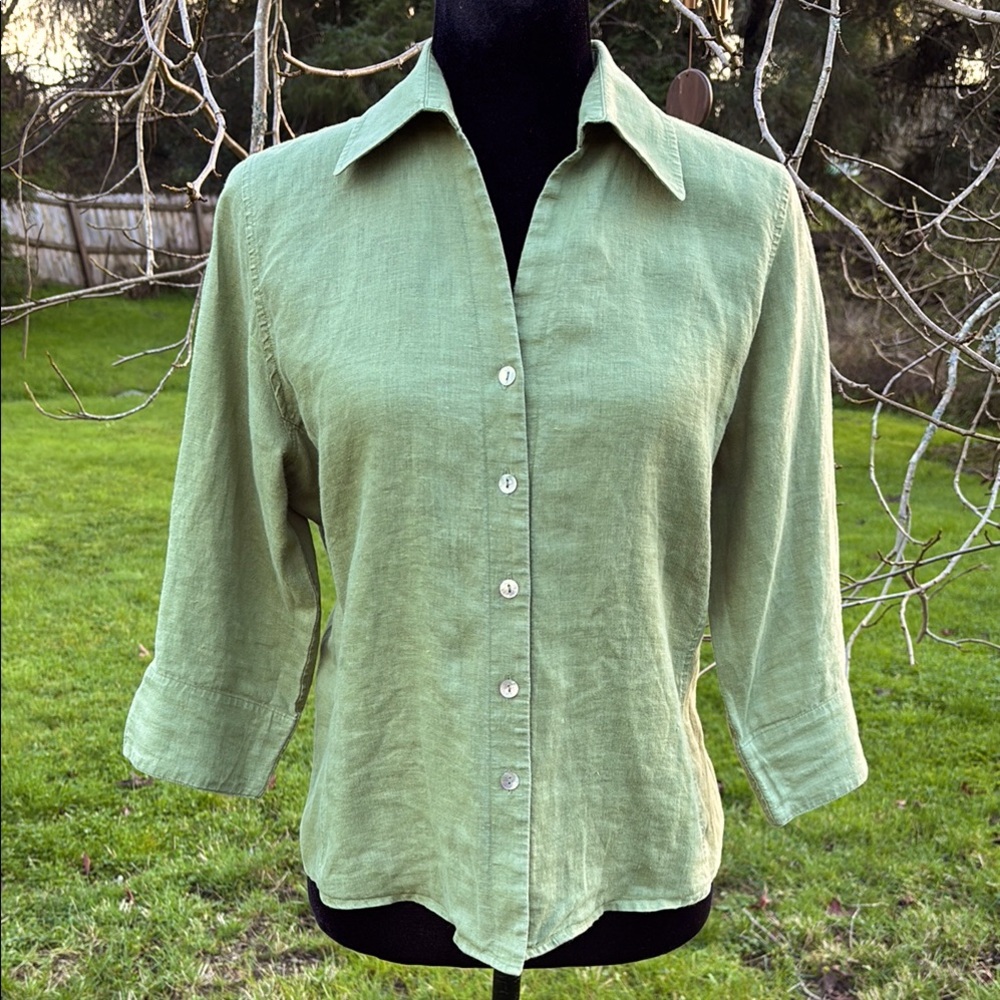 David N. Button-Up Top